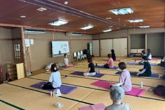 リラックスアロマヨガ